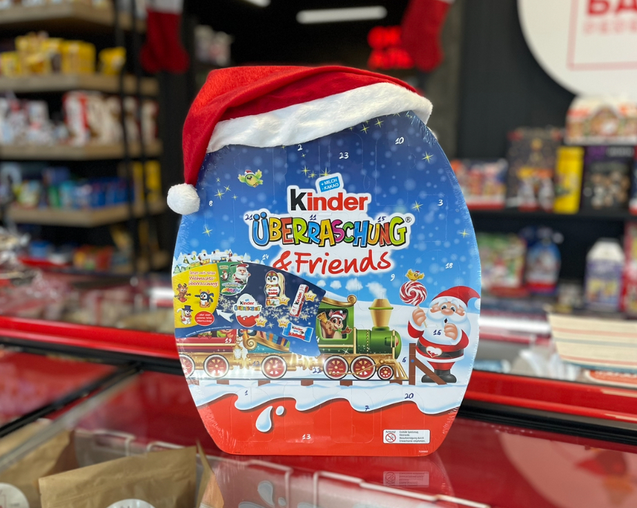 Kinder Адвент календар Uberraschung & Friends 370 г